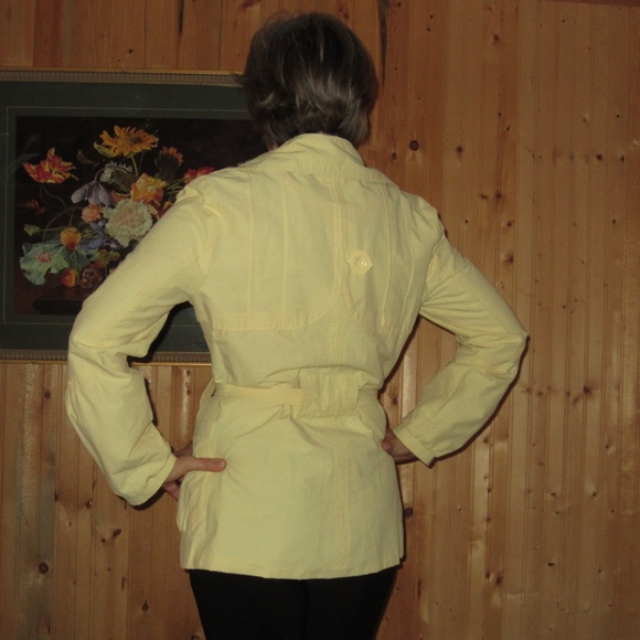 Spring Jacket - Picture 2 of 8